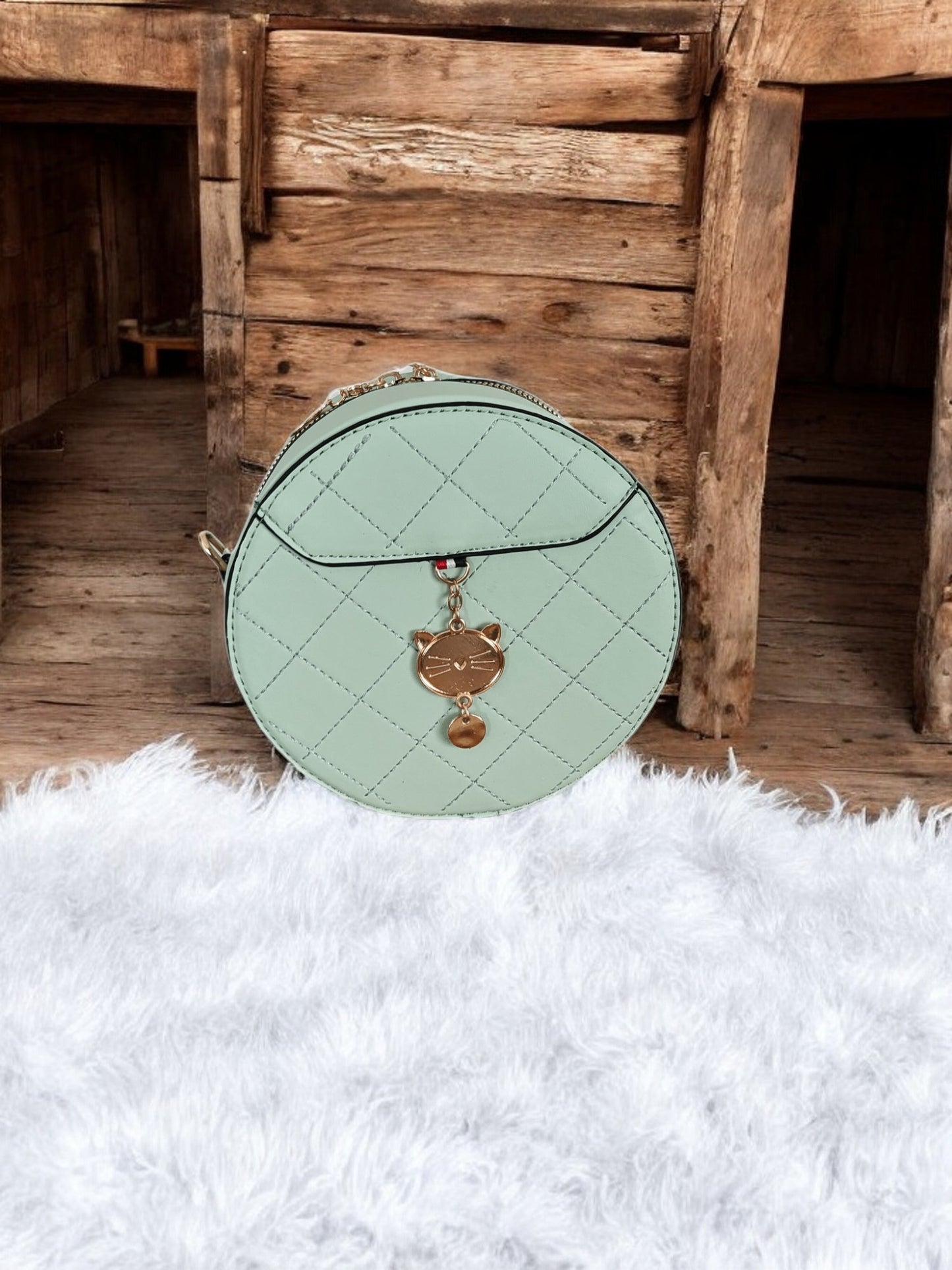 Estoreoxpress round side purses.