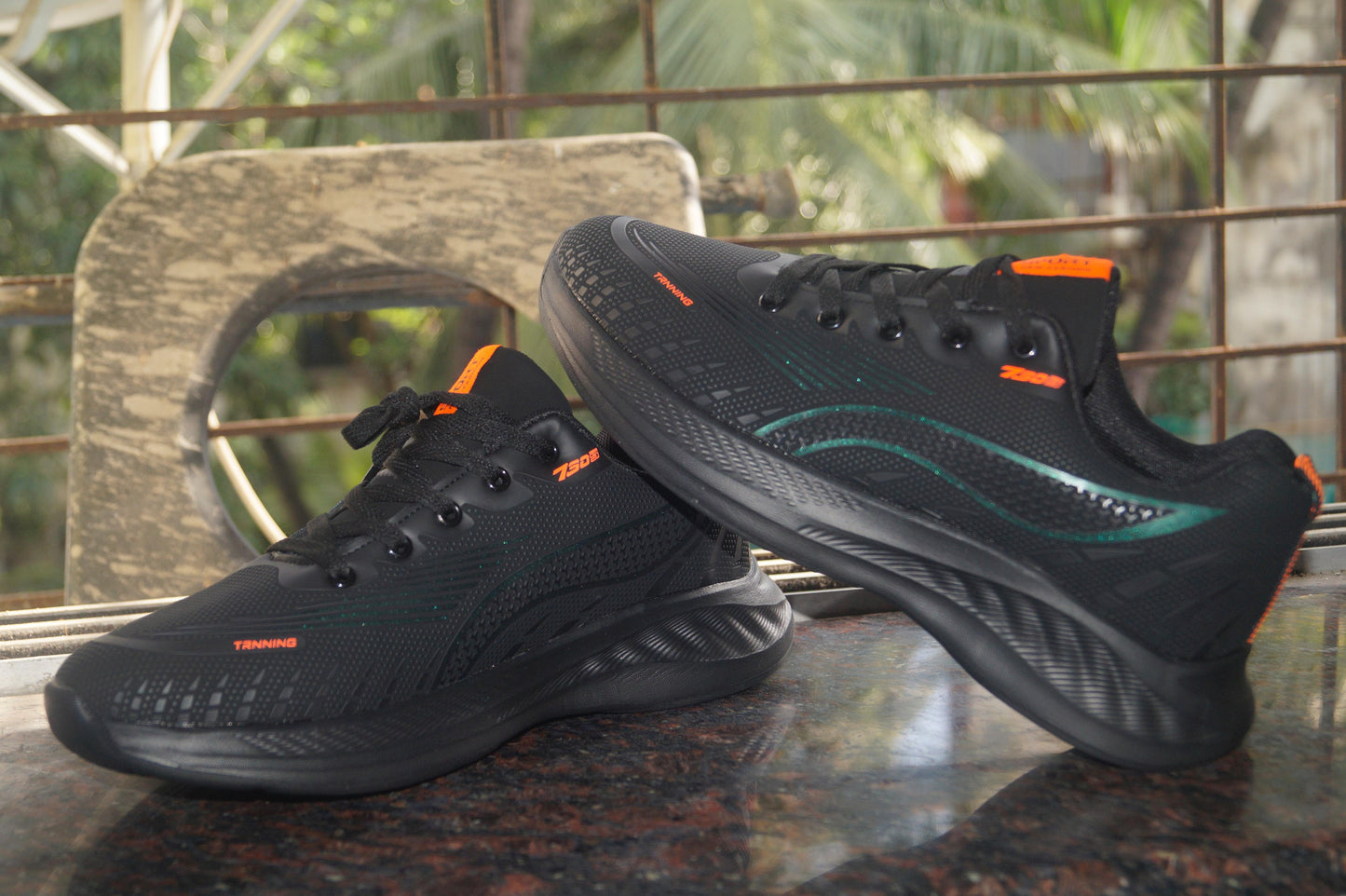 Pulsefit fly running shoes